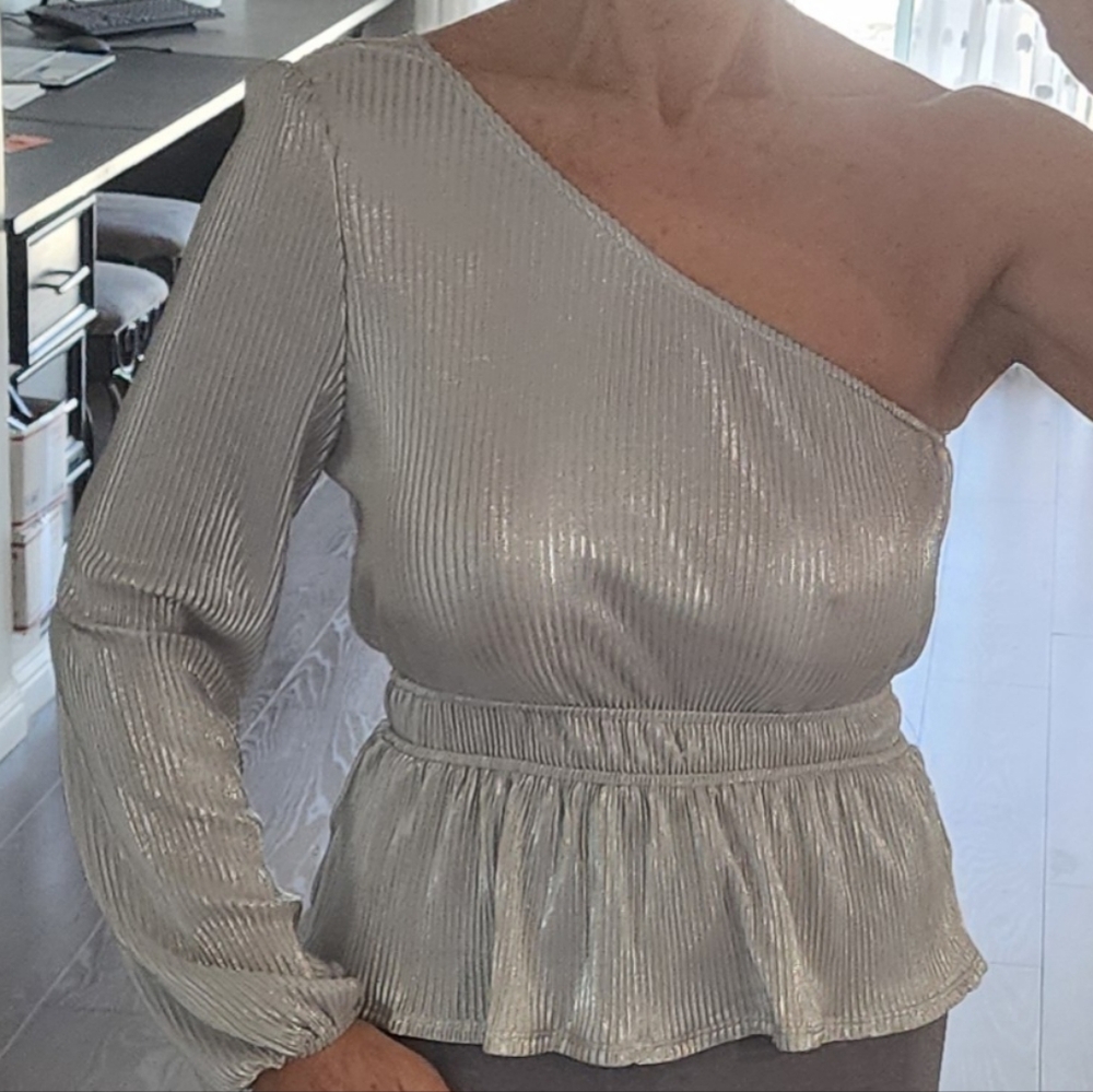 Metallic sexy off one shoulder blouse